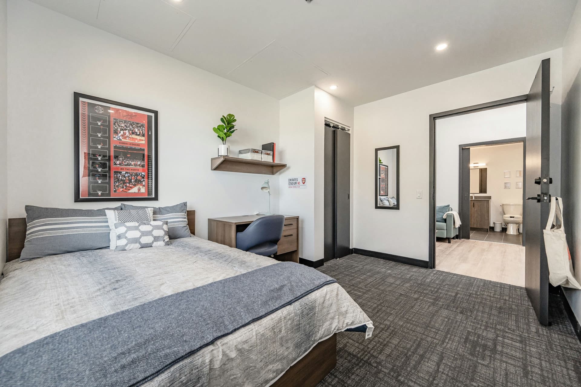 Bedroom