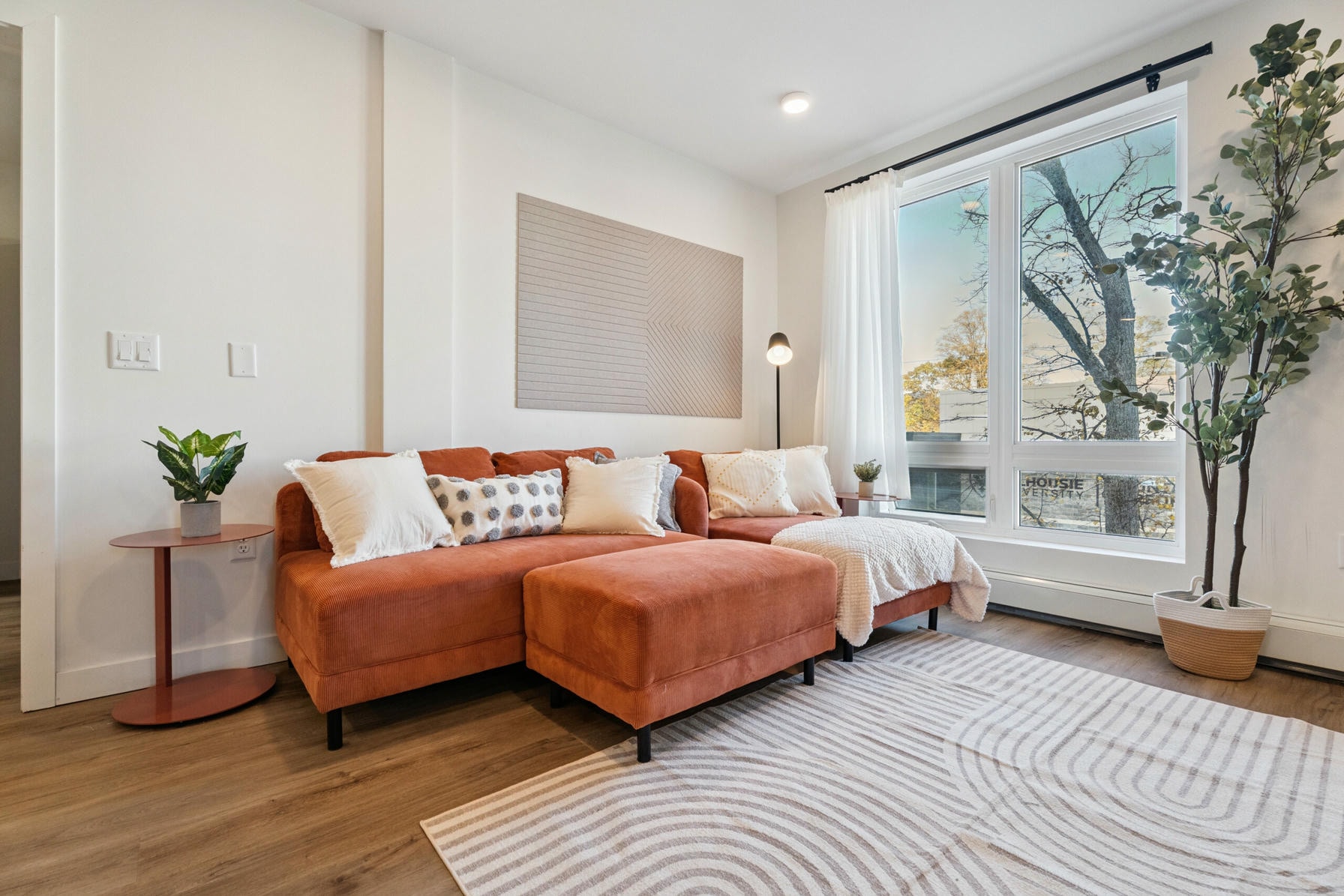 ALMA @ Quartier Latin Montréal: Complete Guide to Suites, Amenities, Location, and Student Life at 2011 Avenue Joly